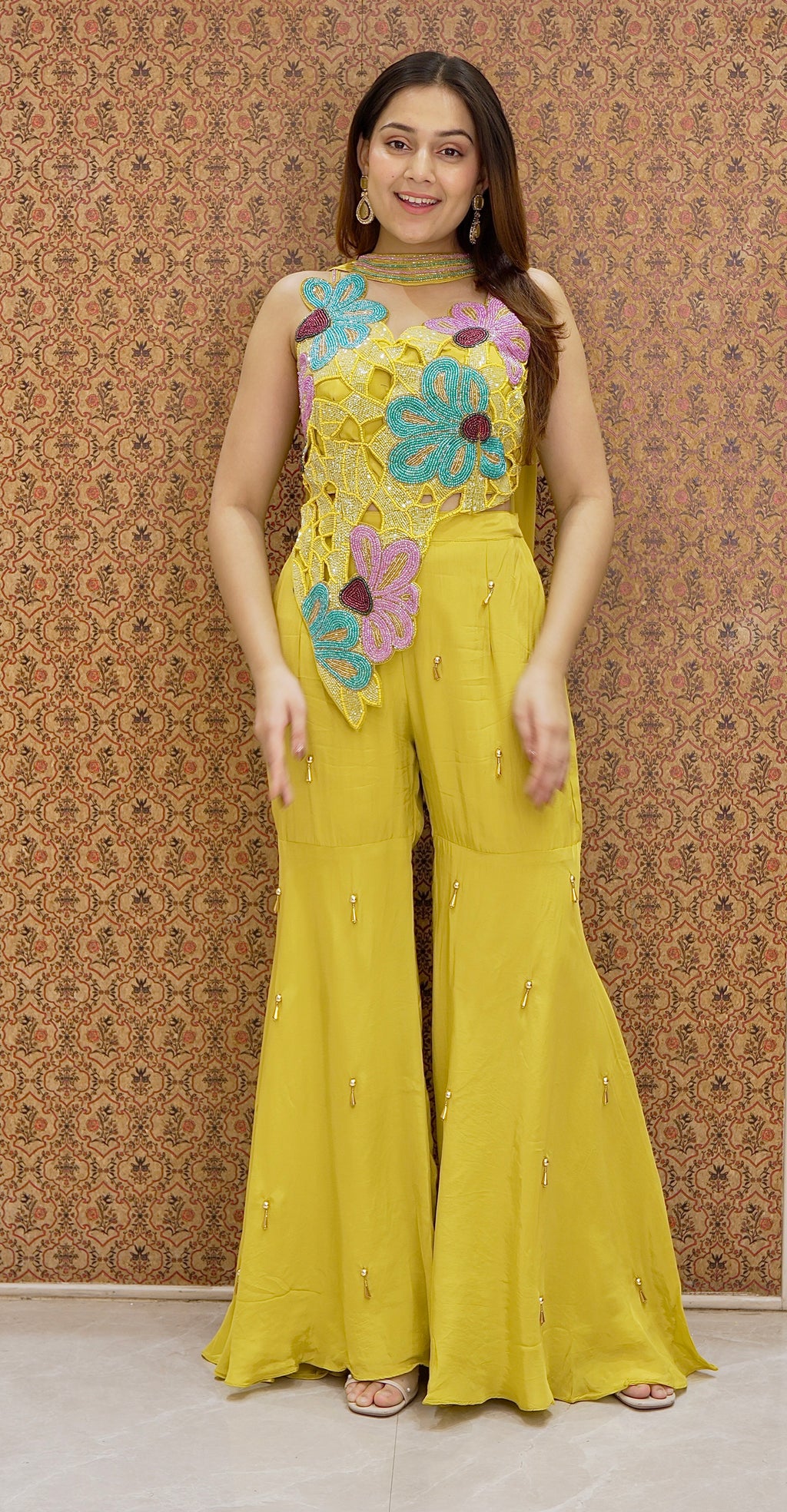 Sunshine Carnival Attire